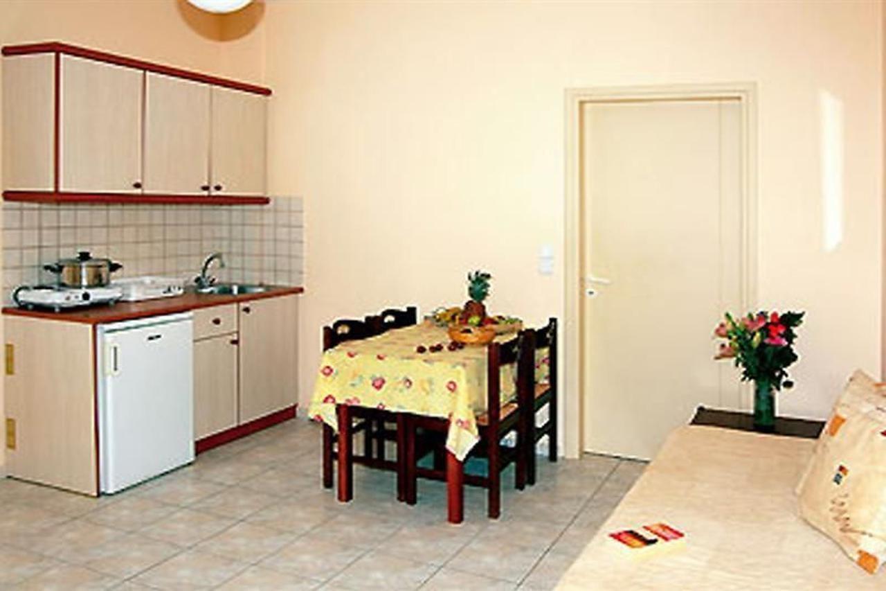 Danaos Beach Apartments สฟากากิ ภายนอก รูปภาพ