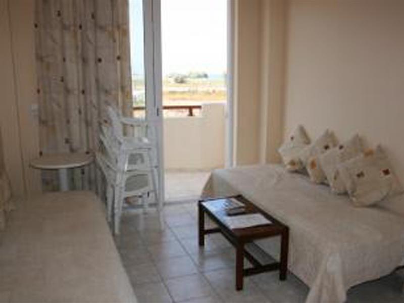 Danaos Beach Apartments สฟากากิ ภายนอก รูปภาพ